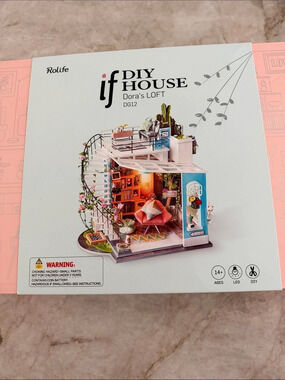 Rolife DIY House Dora's Loft DIY Miniature House Kit Pink NWT